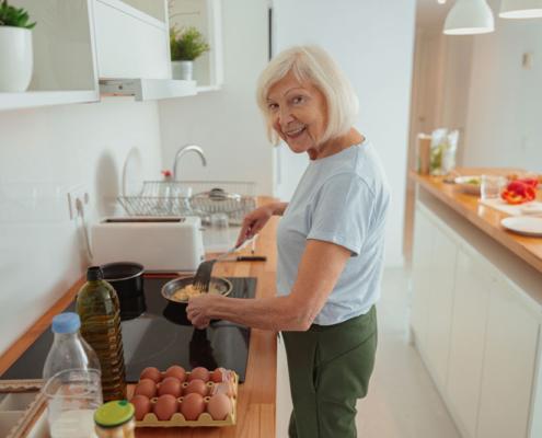 Monza badante convivente cucina aes domicilio
